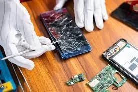 Best Mobile Repair Options for Tourists in Dubai